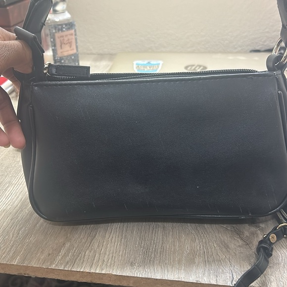 Hand Bag - Picture 4 of 5